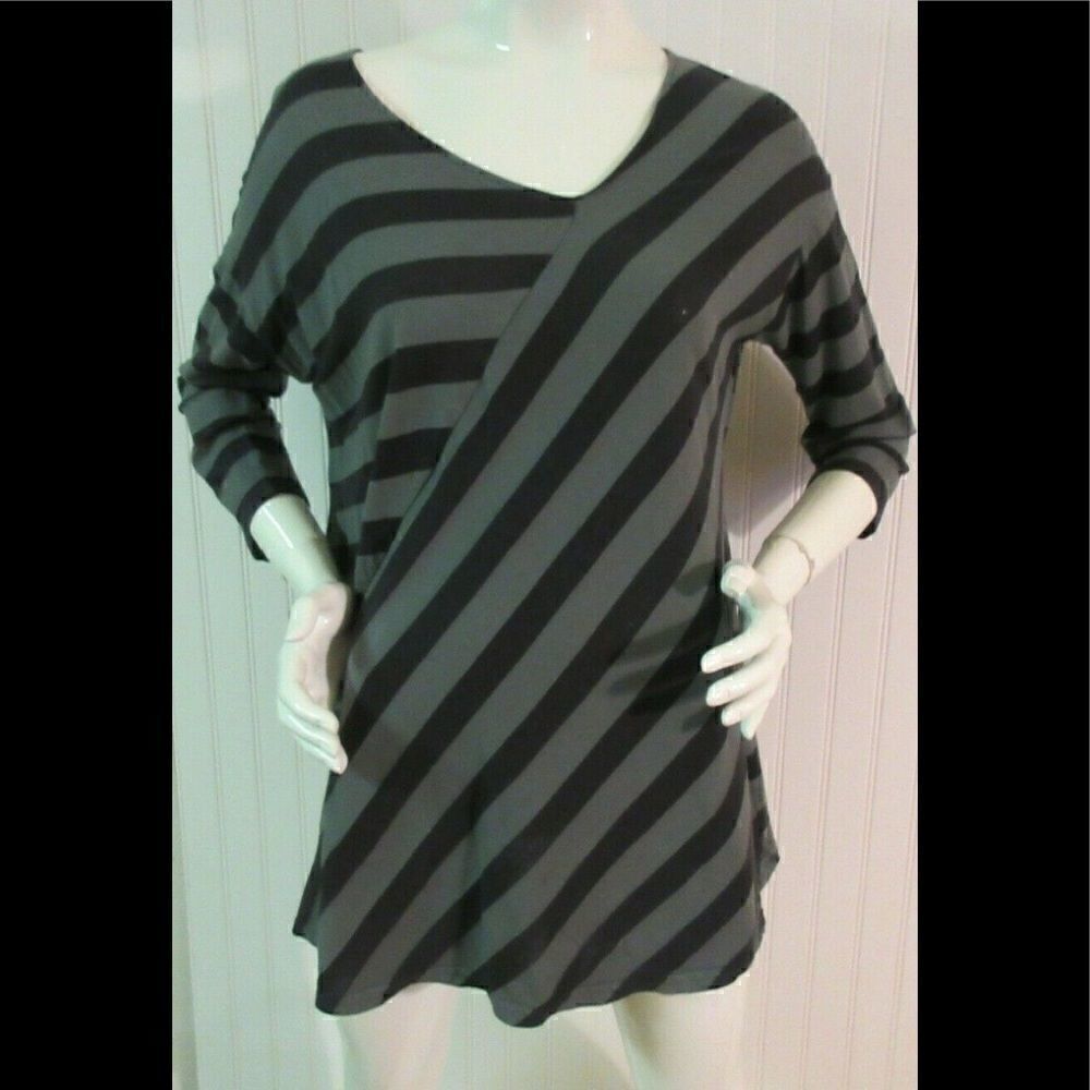 Cut Loose knit top striped sz small